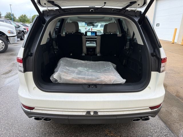 2027 Lincoln Aviator Premiere