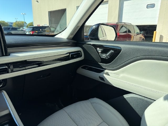 2027 Lincoln Aviator Premiere Premium