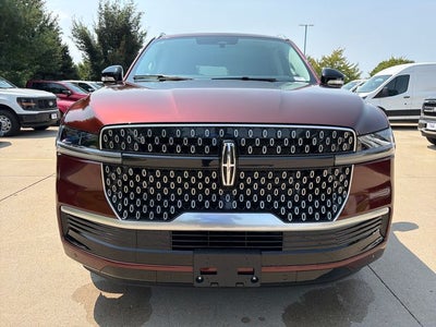 2027 Lincoln Navigator Reserve