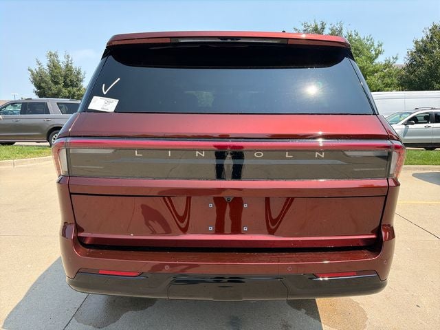 2027 Lincoln Navigator Reserve