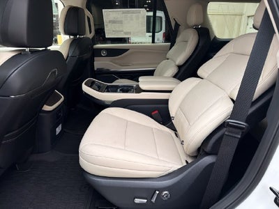 2027 Lincoln Navigator Reserve