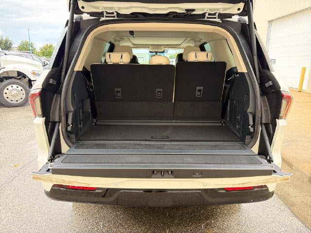 2027 Lincoln Navigator Reserve