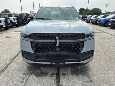 2027 Lincoln Navigator Reserve