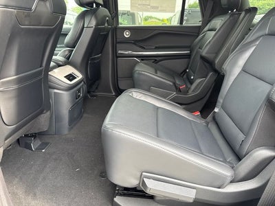 2027 Lincoln Navigator Reserve
