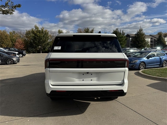 2025 Lincoln Navigator Reserve