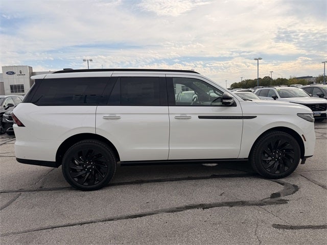 2025 Lincoln Navigator Reserve