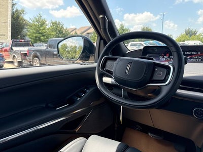 2027 Lincoln Navigator Reserve