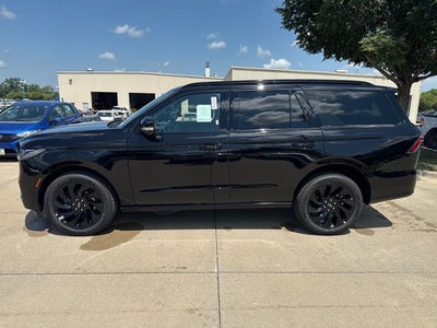 2027 Lincoln Navigator Reserve