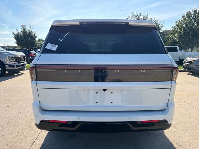 2026 Lincoln Navigator Premiere
