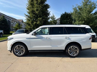 2026 Lincoln Navigator Premiere