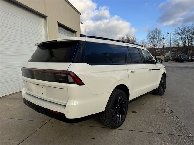 2025 Lincoln Navigator L Reserve