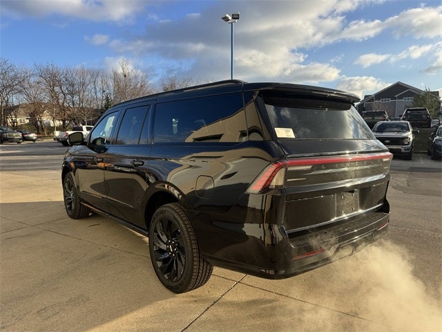 2025 Lincoln Navigator L Reserve