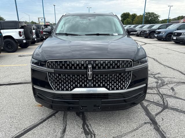 2027 Lincoln Navigator L Reserve