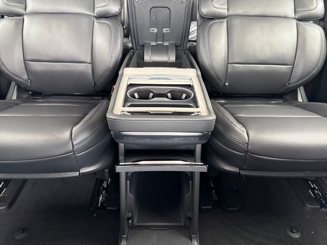 2027 Lincoln Navigator L Reserve