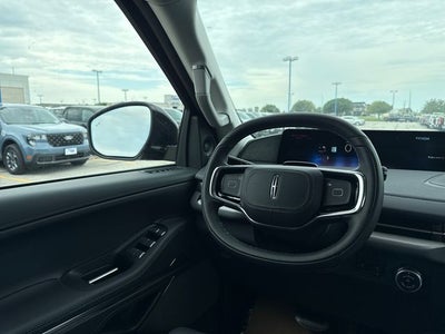 2027 Lincoln Navigator L Reserve