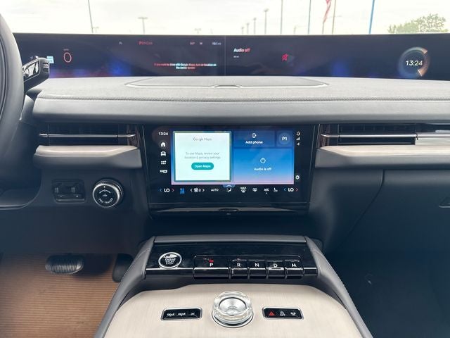 2027 Lincoln Navigator L Reserve
