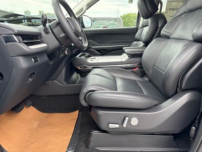 2027 Lincoln Navigator L Reserve