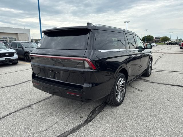 2027 Lincoln Navigator L Reserve