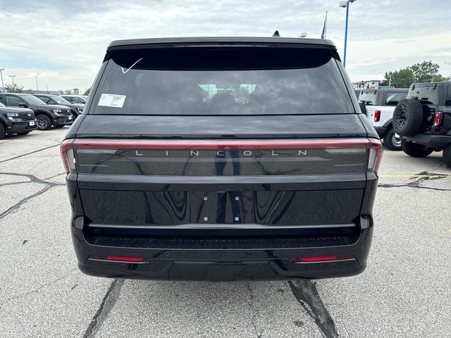 2027 Lincoln Navigator L Reserve