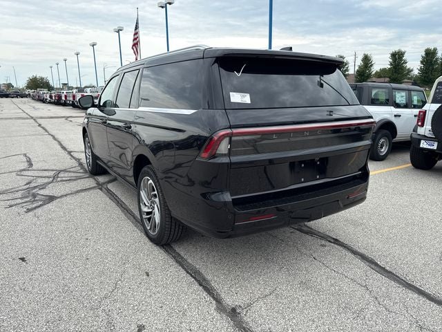 2027 Lincoln Navigator L Reserve