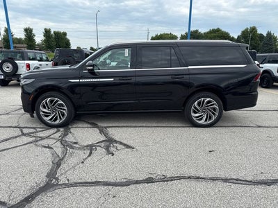 2027 Lincoln Navigator L Reserve