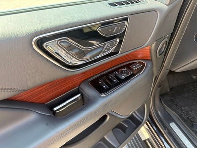 2023 Lincoln Navigator L Reserve
