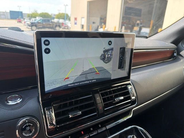 2023 Lincoln Navigator L Reserve