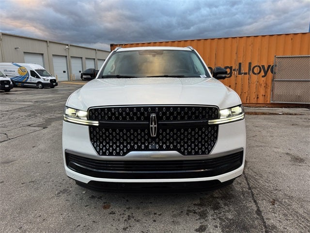 2025 Lincoln Navigator L Reserve