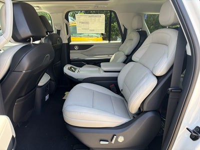 2026 Lincoln Navigator L Reserve
