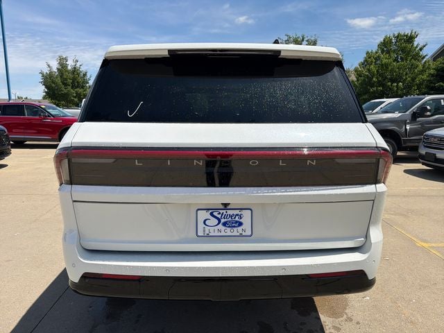 2026 Lincoln Navigator L Reserve