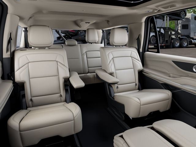 2027 Lincoln Navigator L Reserve