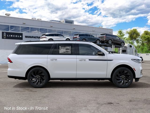 2027 Lincoln Navigator L Reserve