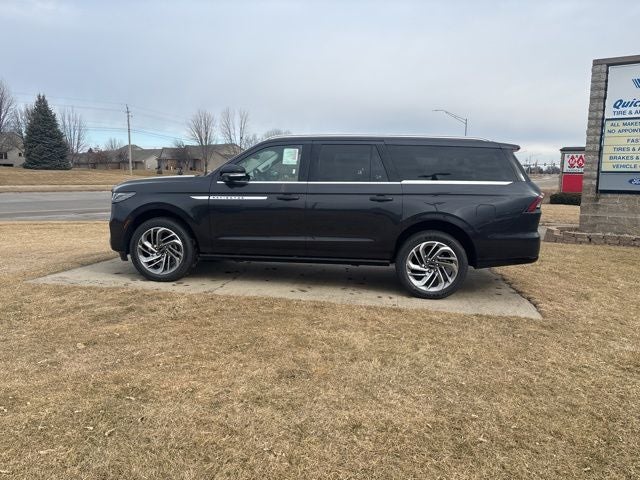 2025 Lincoln Navigator L Reserve