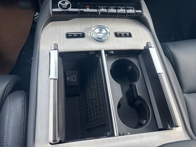 2025 Lincoln Navigator L Reserve