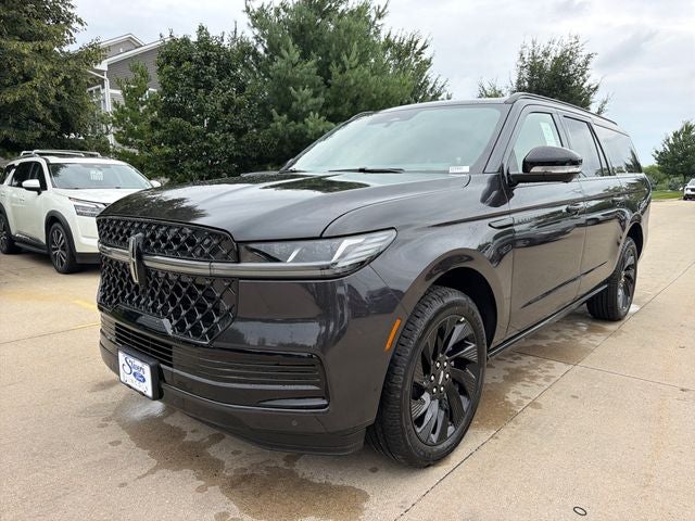 2027 Lincoln Navigator L Reserve