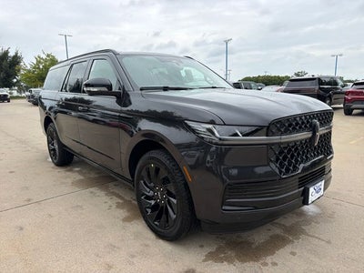 2027 Lincoln Navigator L Reserve