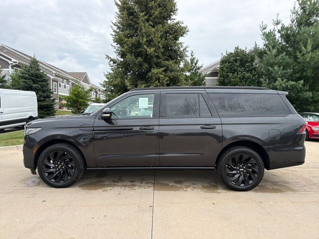 2027 Lincoln Navigator L Reserve