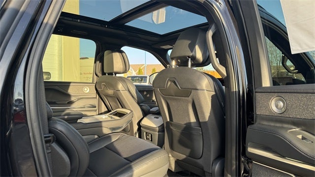 2025 Lincoln Navigator L Reserve