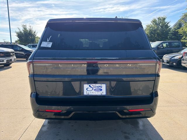 2026 Lincoln Navigator L Reserve