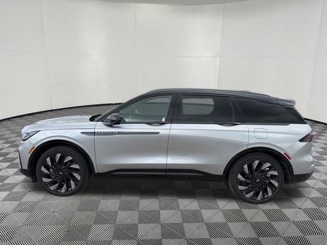 2025 Lincoln Nautilus Reserve