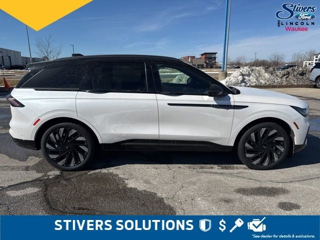 2024 Lincoln Nautilus Reserve