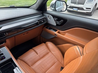 2020 Lincoln Aviator Plug-In Hybrid Black Label Grand Touring
