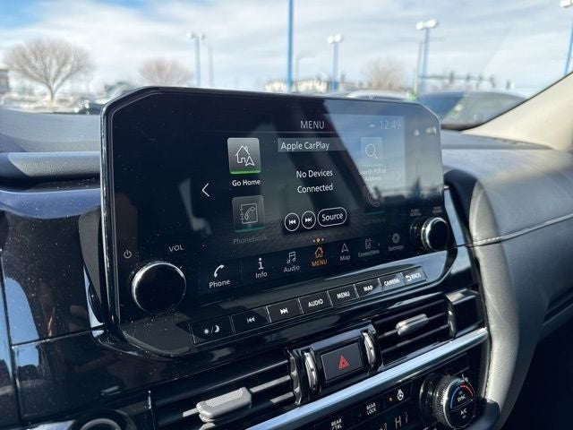 2022 Nissan Pathfinder SL