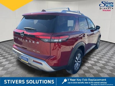 2022 Nissan Pathfinder SL