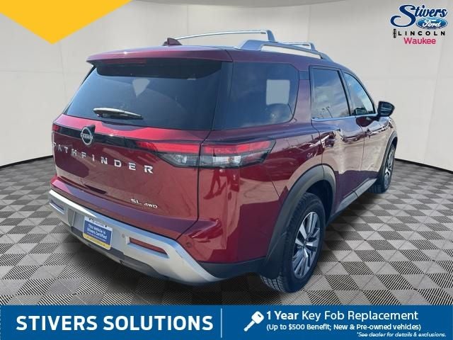 2022 Nissan Pathfinder SL