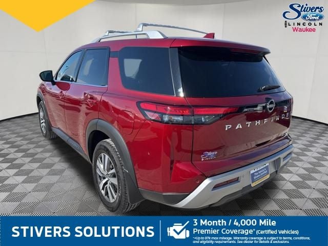 2022 Nissan Pathfinder SL