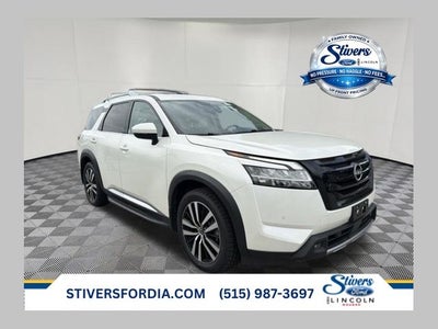 2023 Nissan Pathfinder Platinum