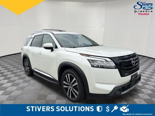 2023 Nissan Pathfinder Platinum