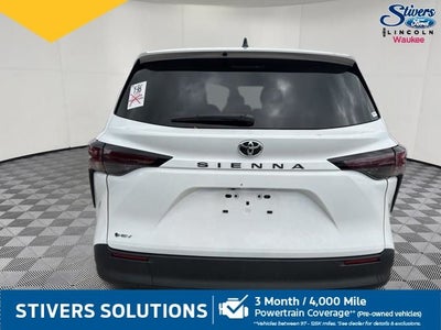 2026 Toyota Sienna LE 8 Passenger