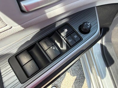 2025 Toyota Sienna XLE 8 Passenger